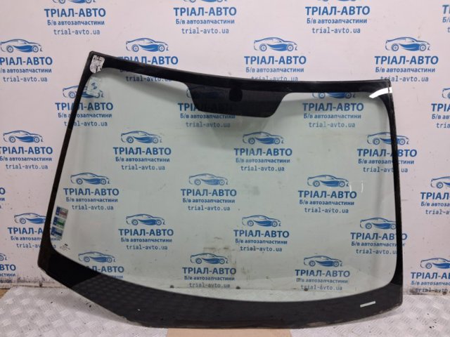 Автомобільне скло 861102R000 HYUNDAI