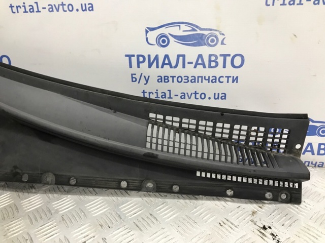 Решітка склоочисників, права 861603E000 HYUNDAI