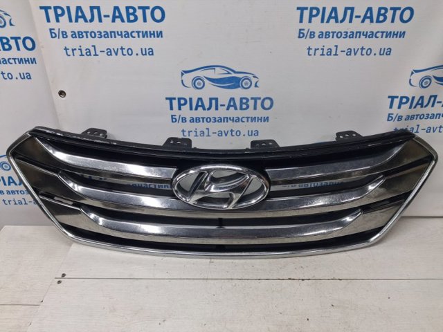 Решітка радіатора Hyundai Santa Fe 3