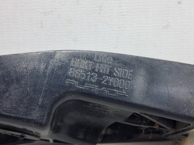 Кронштейн бампера переднього, лівий 865132Y000 HYUNDAI