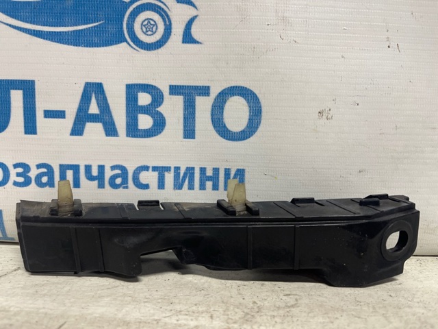 Кронштейн кріплення крила переднього правого, передній 865143S000 HYUNDAI