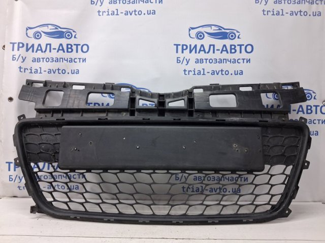 Решітка бампера нижня 865612R000 HYUNDAI