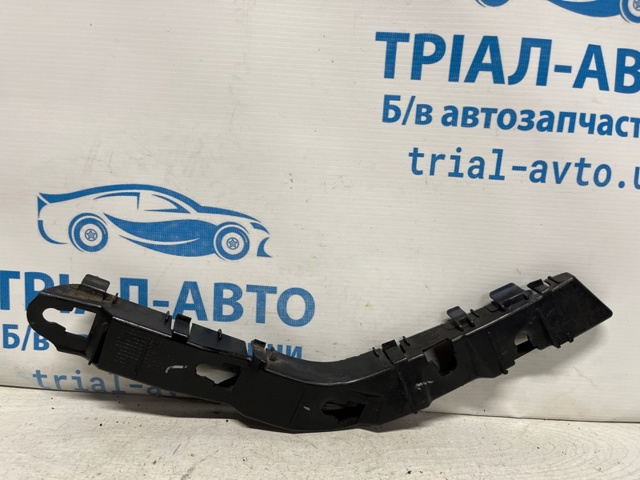 Кронштейн бампера заднього, правий 866143S000 HYUNDAI