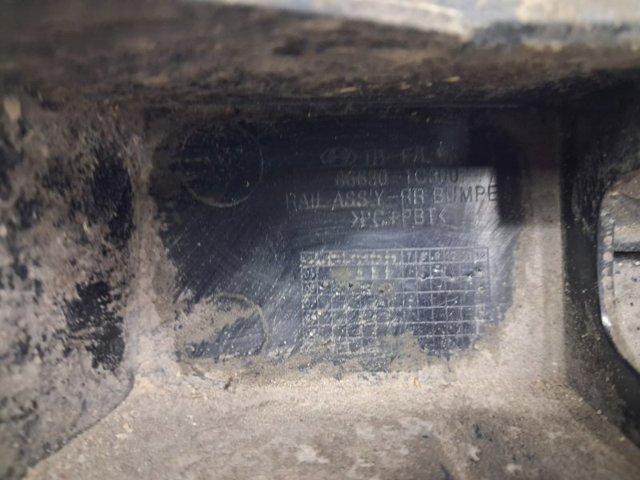 Буфер бампера заднього 866301C310 HYUNDAI