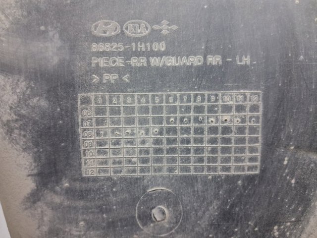 Підкрилок задній лівий 868211H100 HYUNDAI