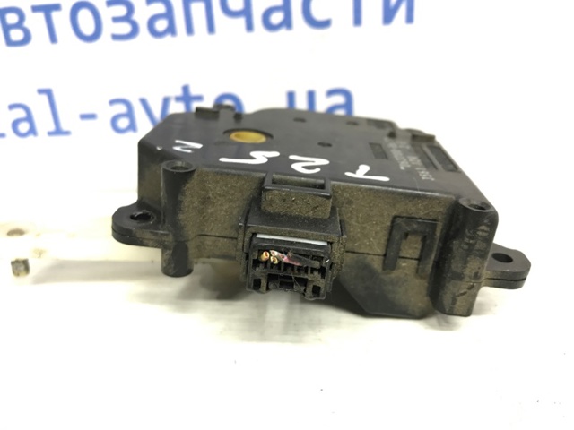 Двигун заслінки рециркуляції повітря 8710605020 TOYOTA