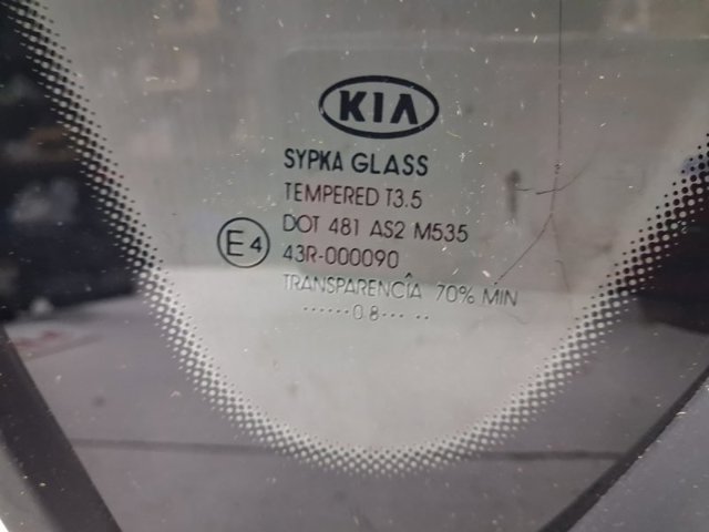 Скло багажного відсіку, ліве 878101H000 HYUNDAI