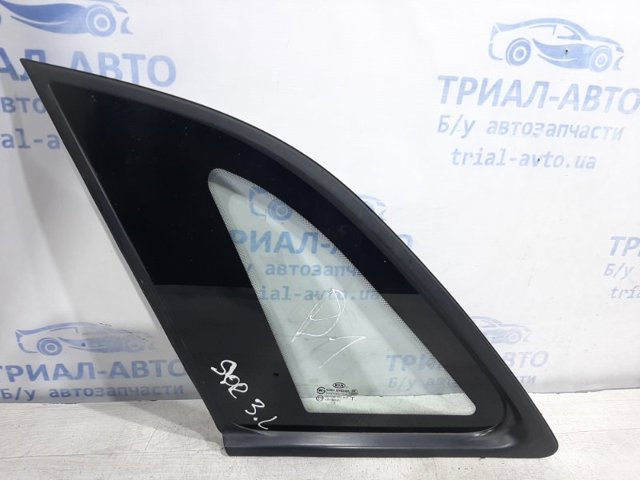 Скло кузова/багажного відсіку, ліве 878102P200 HYUNDAI