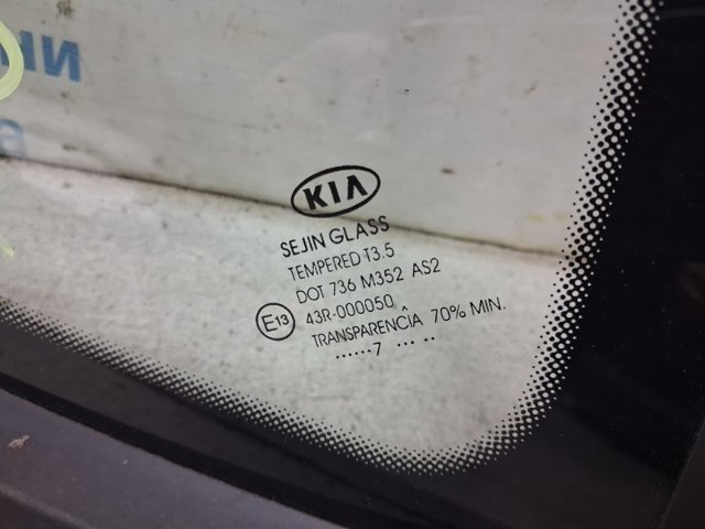 Скло кузова/багажного відсіку, праве 878201H100 HYUNDAI