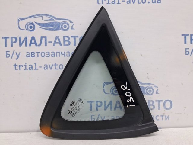 Скло кузова/багажного відсіку, праве 878202L010 HYUNDAI