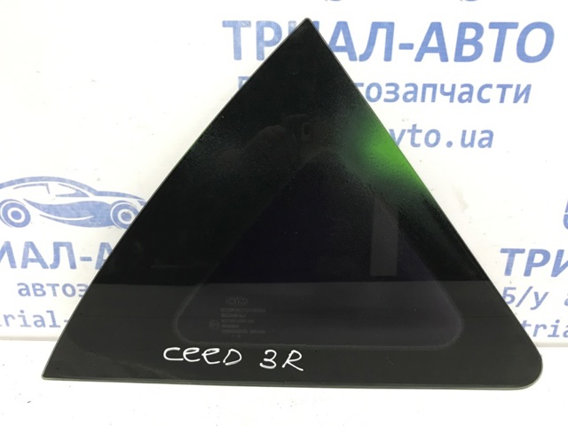 Стукло багажника, праве 878401H100 HYUNDAI