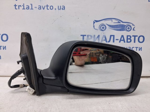 Праве бічне дзеркало Тойота Авенсіс Verso