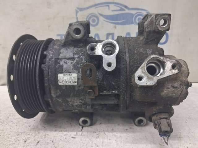 Насос кондиціонера 8831042250 TOYOTA