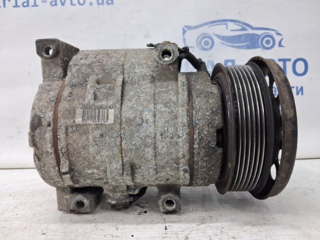 Компресор кліматичної установки 8832035700 TOYOTA
