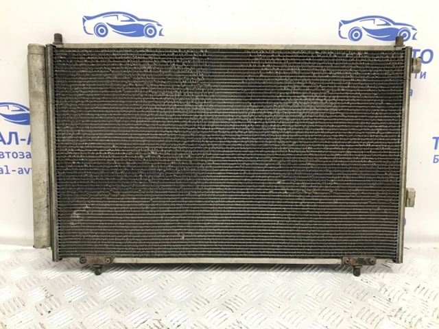 Конденсатор системи охолодження системи Тойота Рав 4 IV