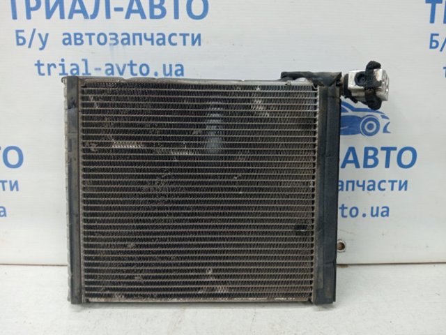 Випаровувач кондиціонера Toyota Auris UKP
