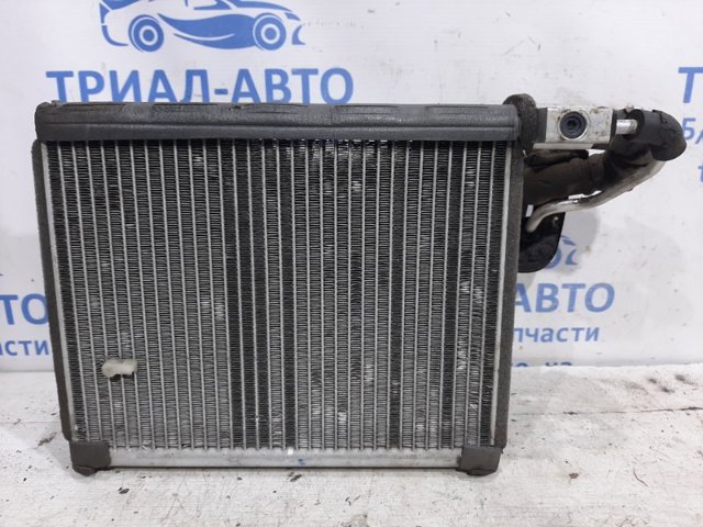 Охолоджувач повітря 8850135130 TOYOTA