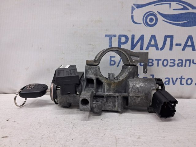 Личинка замка запалювання 8907305071 TOYOTA