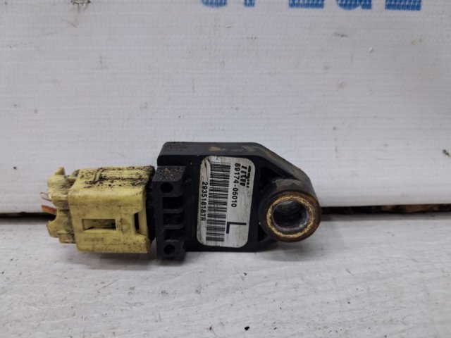 Датчик подушки безпеки 8917405010 TOYOTA