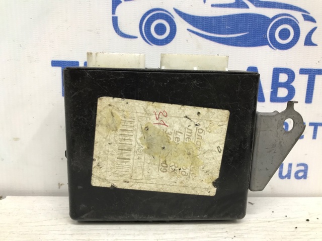 Блок керування центральним замком 8922248010 TOYOTA