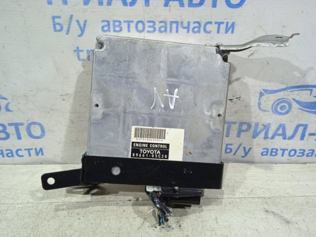 Модуль управління двигуном 8966105590 TOYOTA