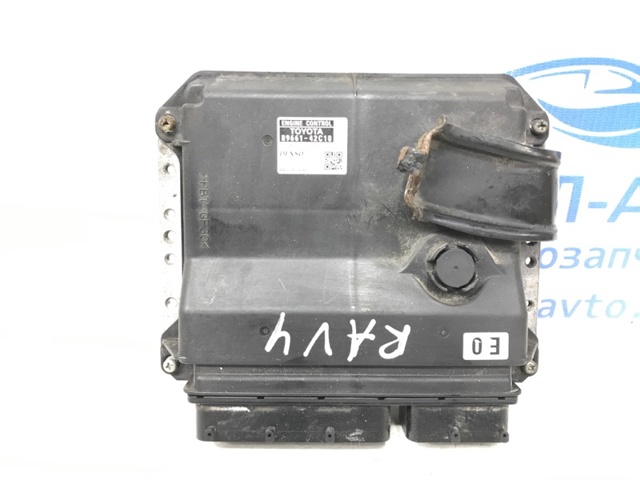 Модуль управління двигуном 8966142C10 TOYOTA