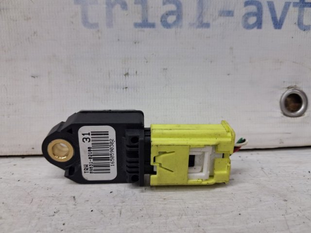 Датчик подушки безпеки 8983102100 TOYOTA