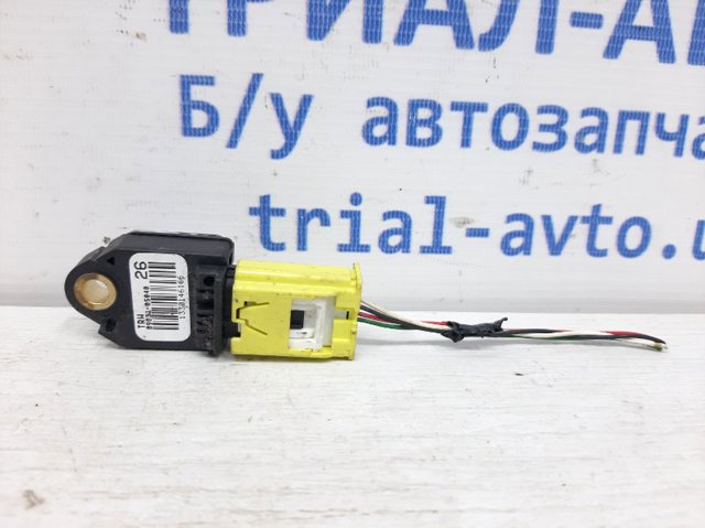 Датчик Айрбег передній 8983105040 TOYOTA