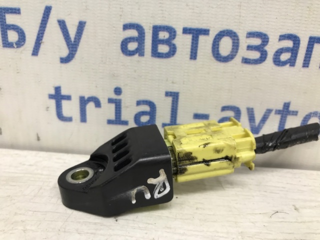Датчик Айрбег передній 8983133020 TOYOTA