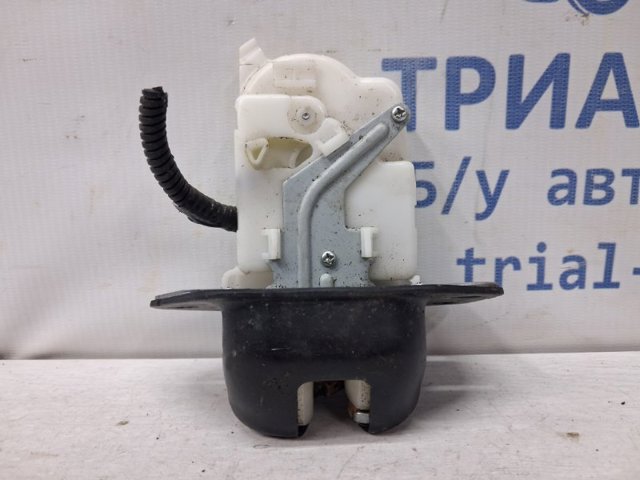 Замок дверей багажника 90502EN00A NISSAN