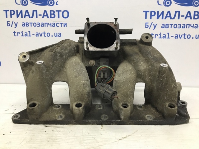 Колектор впускний 92063630 GM