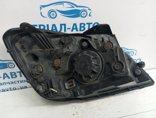 Фара ліва передня 921011G030 HYUNDAI