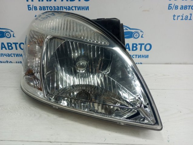 Основна фара - вставка 921021G030 HYUNDAI