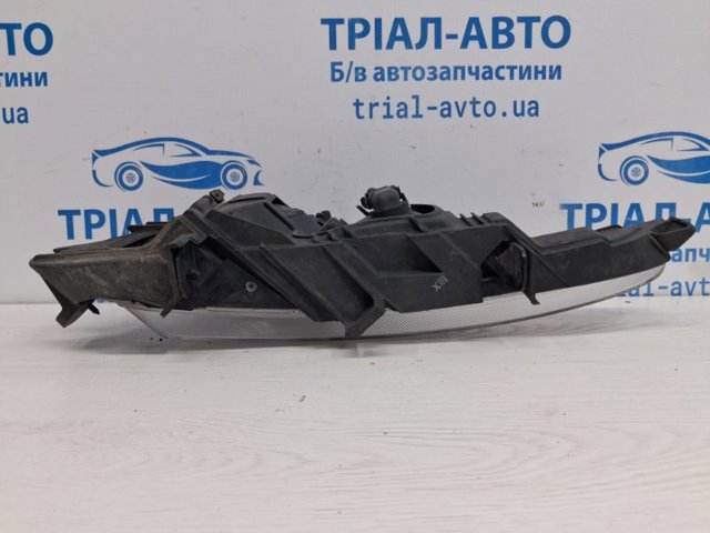 Туманка права 922023W200 HYUNDAI