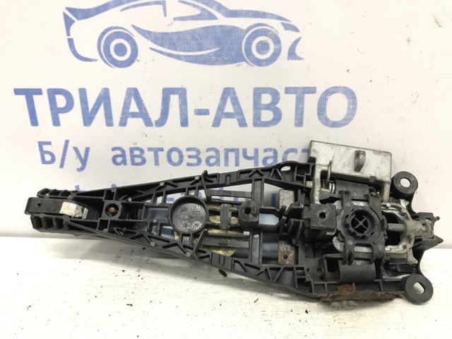 Ручка передніх дверей, зовнішня 92233089 GM