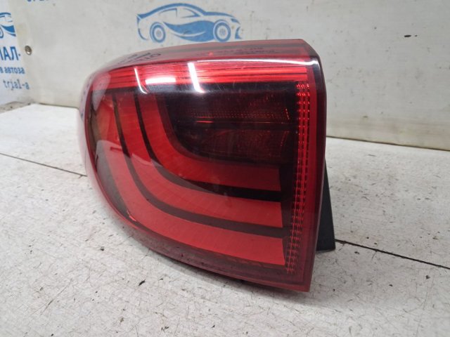 Задній лівий зовнішній ліхтар 92401F1100 HYUNDAI