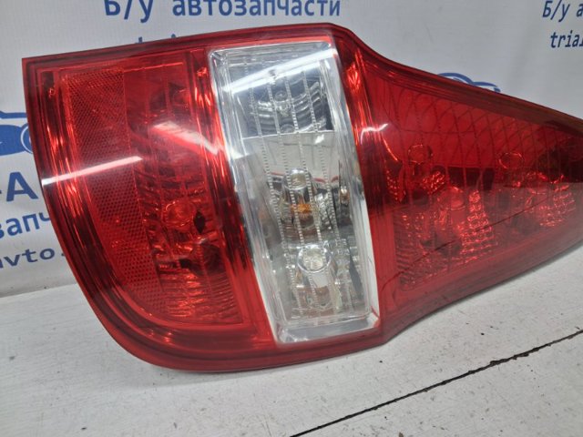 Задні ліхтарі 924022L110 HYUNDAI