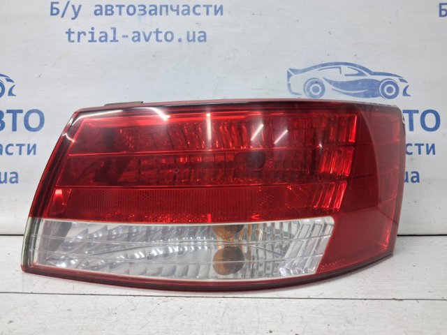 Задній правий зовнішній ліхтар 924023K010 HYUNDAI