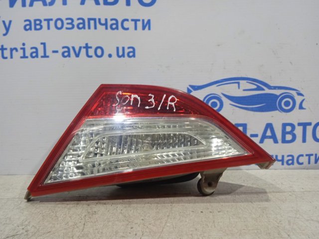 Фара задня права зовнішня 924023Q000 HYUNDAI