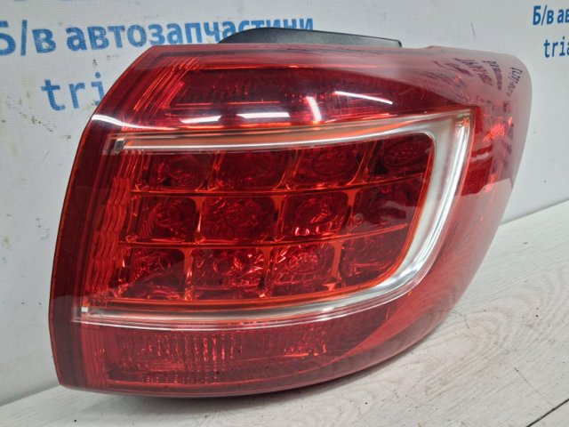 Фара задня права зовнішня 924023W010 HYUNDAI