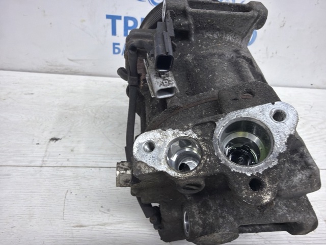 Компресор холодоагенту 926004CA0A NISSAN