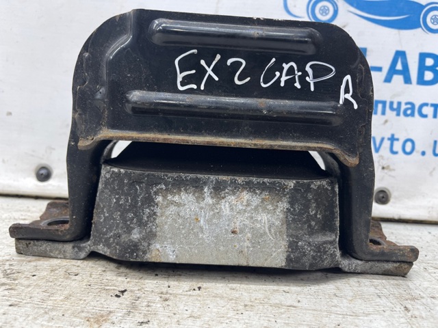 Права опора двигуна 94509533 GM