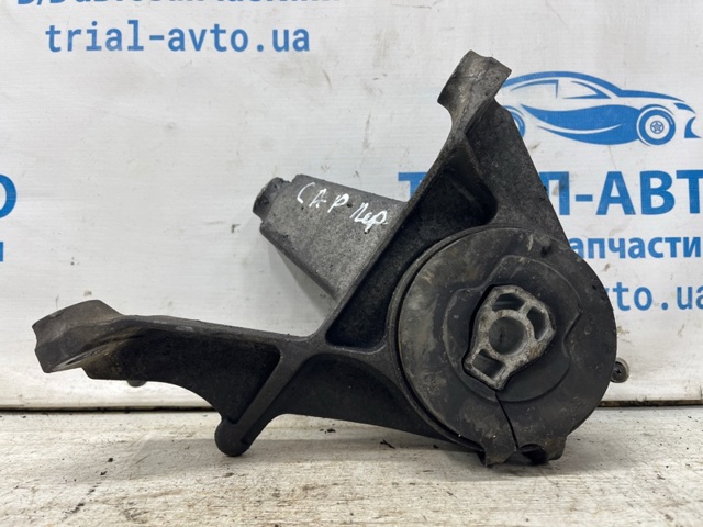 Подушка передньої опори двигуна 94543720 GM