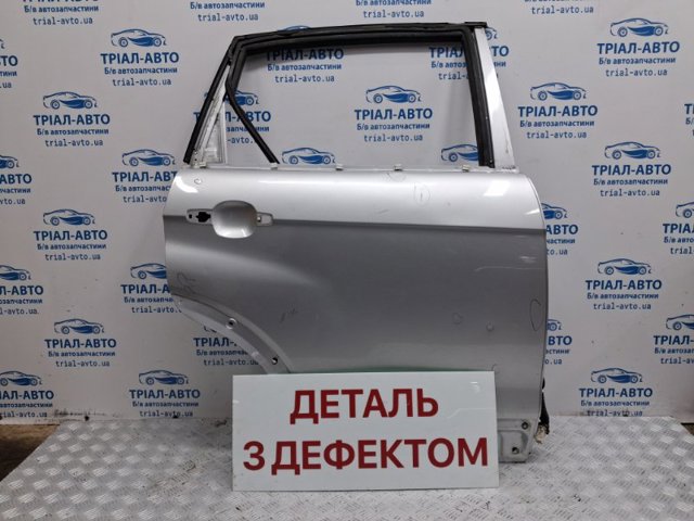 Двері задні в зборі 94543753 GM