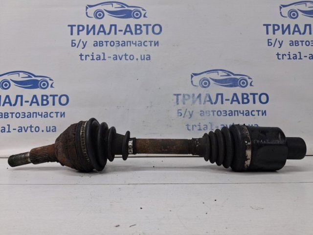 Піввісь передня, права 95027718 GM