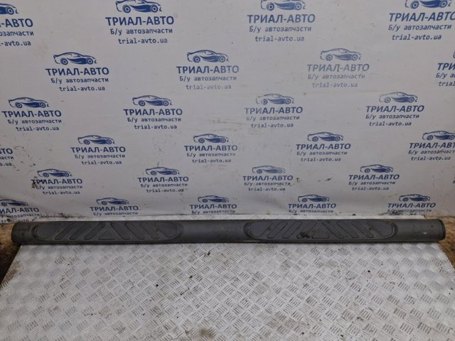 Підніжка права 96100EB10A NISSAN