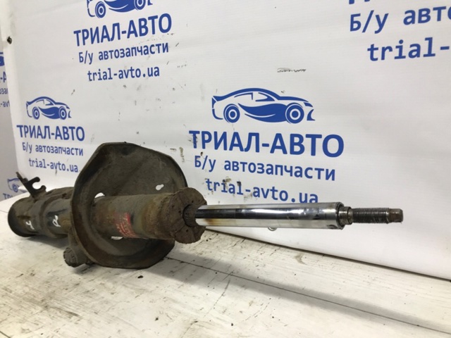 Стійка передня права 96407820 GM