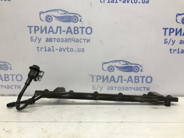 Паливна рампа 96486981 GM