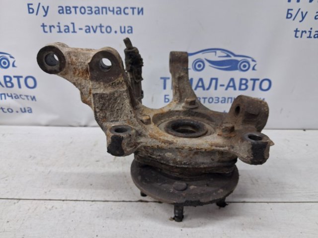 Цапфа поворотна ліва 96626337 GM