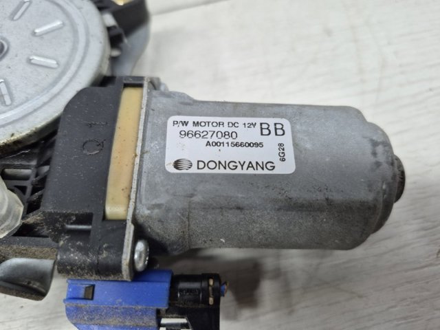 Двигун склопідіймача двері передньої, правої 96627080 GM